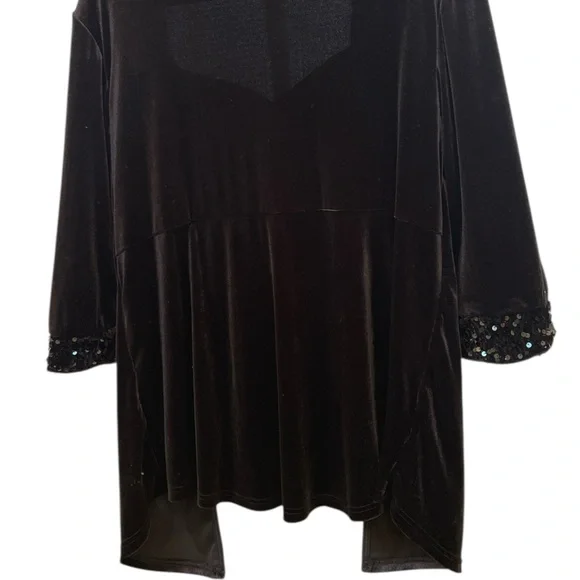 Velvet black layered top with pearls & sparkle accents - Picture 2 of 4